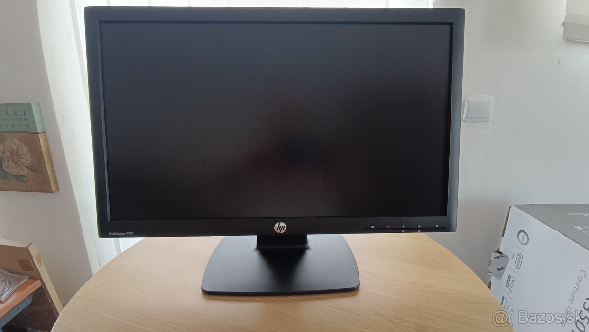 Monitor HP 22 CM