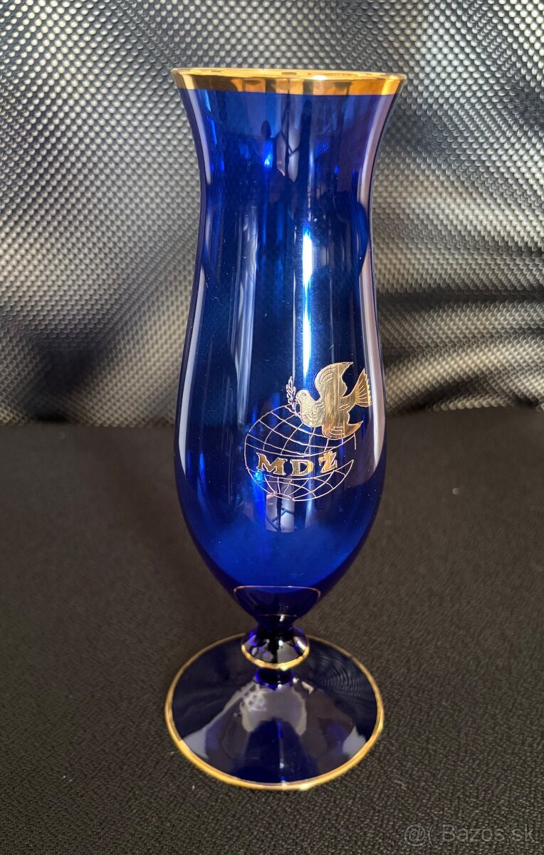 Váza MDŽ