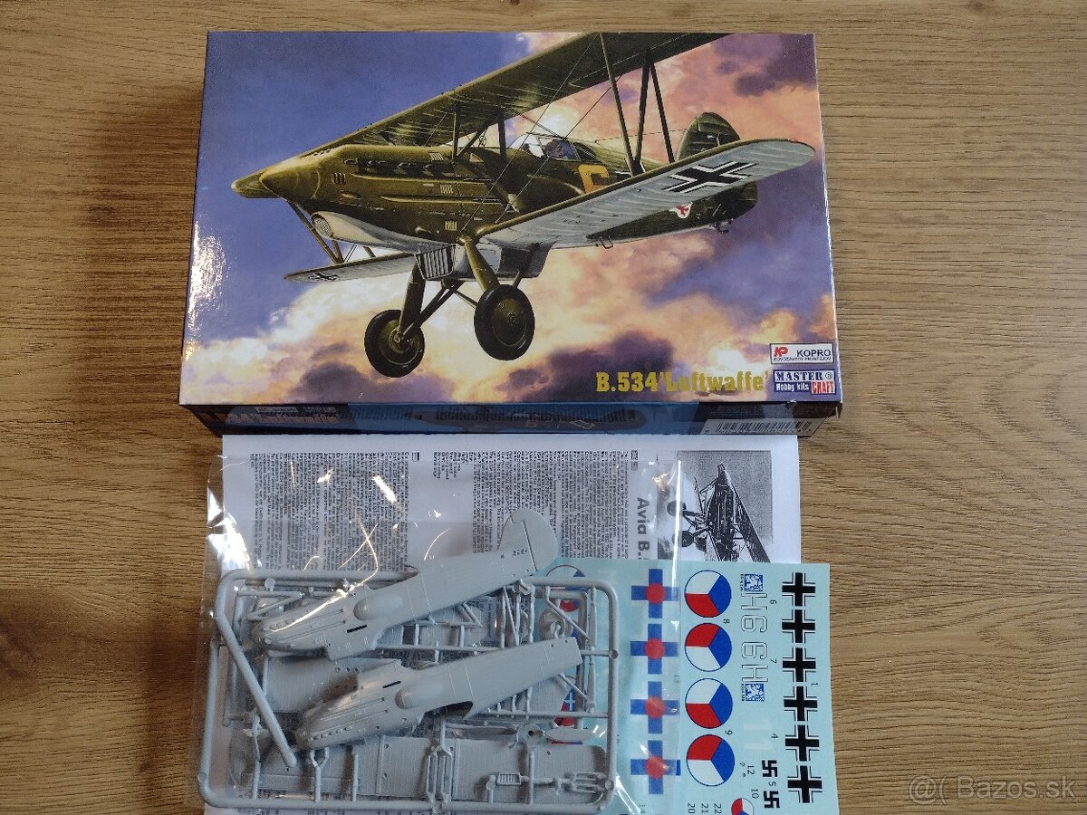 Plastikové modely 1:72 (14)