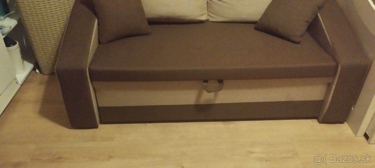 Predám rozkladací gauč, dvojkreslo.