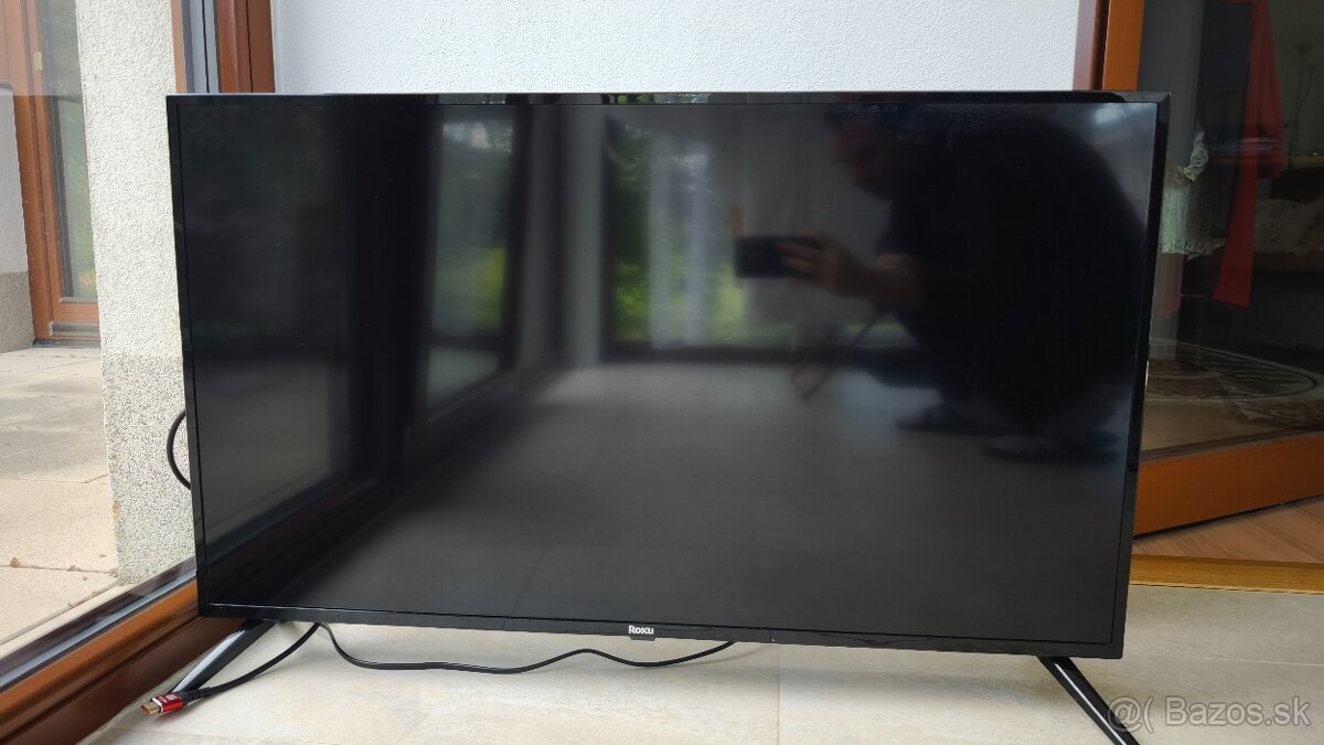 40" Roku select series smart TV 1080p