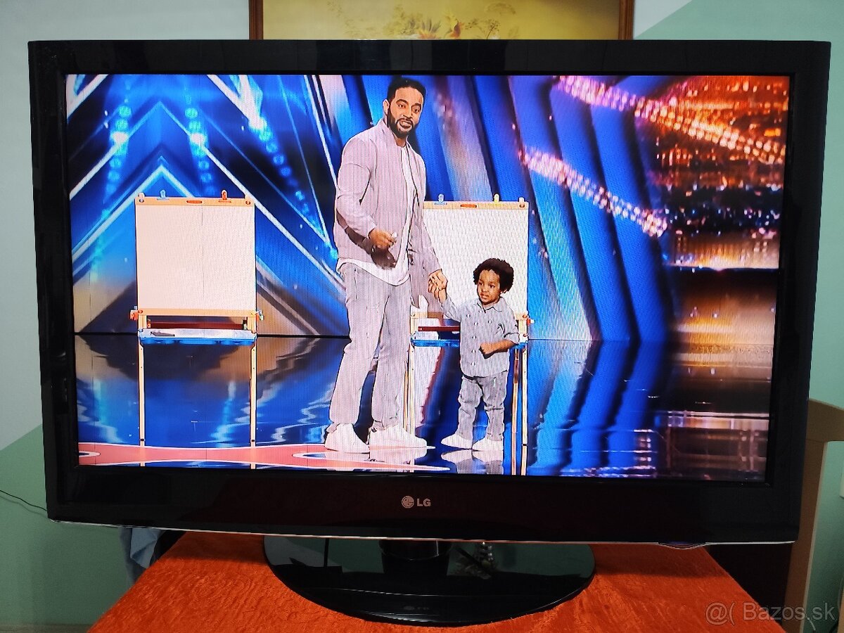 Predám LCD TV LG 42LD420 Full HD