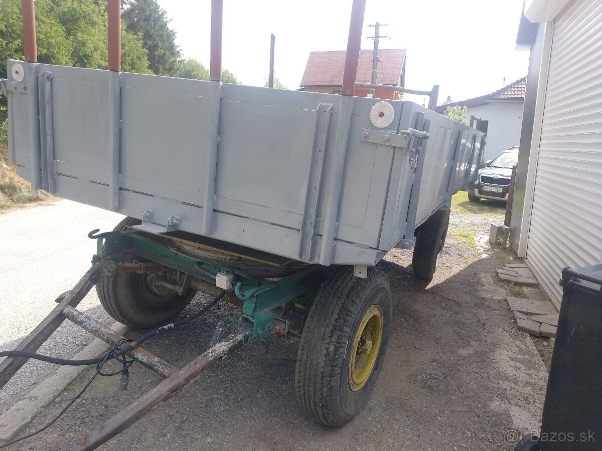 Vyklpacka vlečka 5t