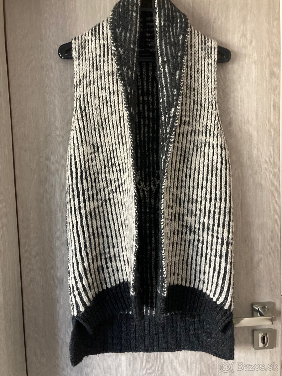 hrubá pletená vesta Armani Exchange - S