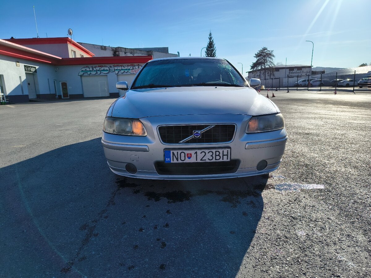 VOLVO S60 D5 120 KW 2005