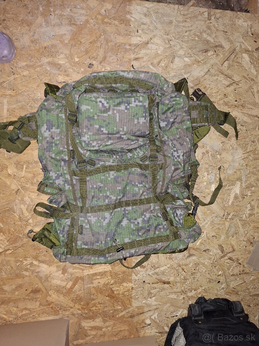 Vojenský ruksak 75L