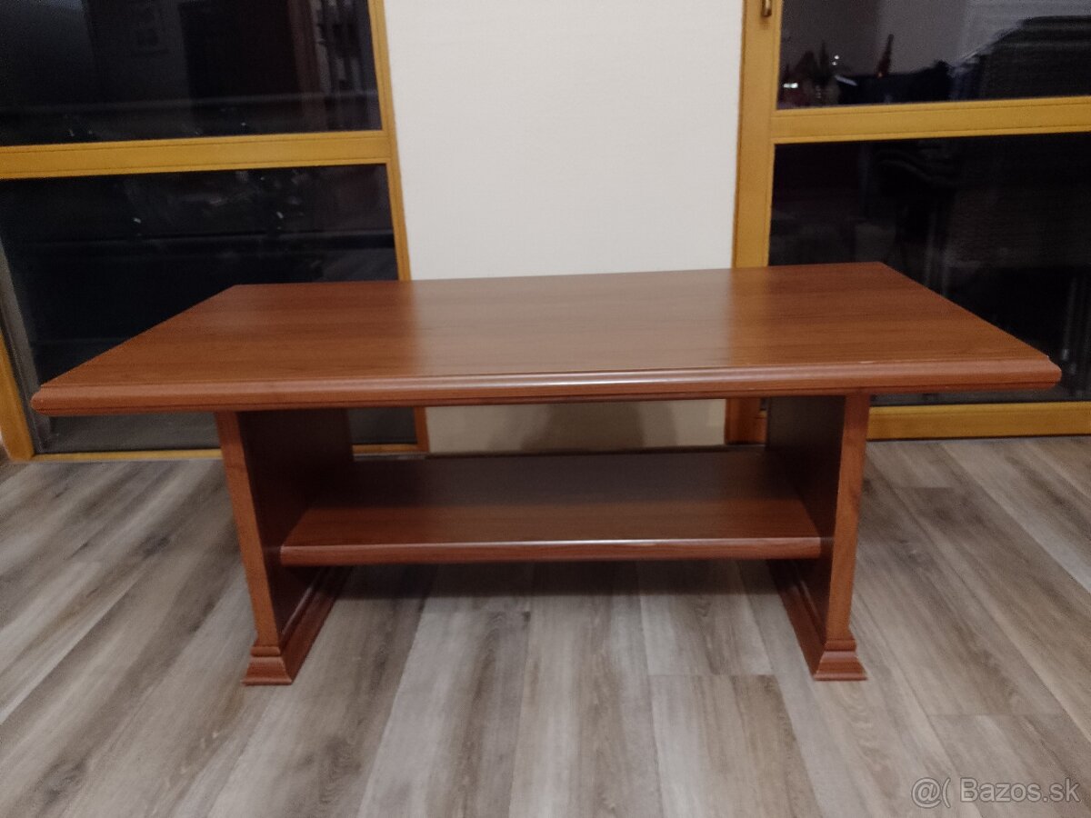 Konferenčný stolík