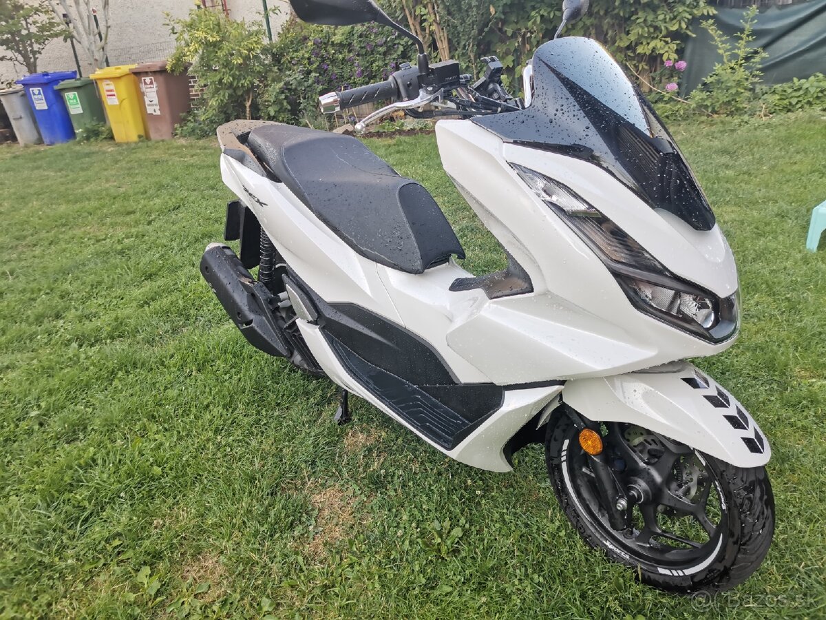 Honda pcx 125, rok 2024