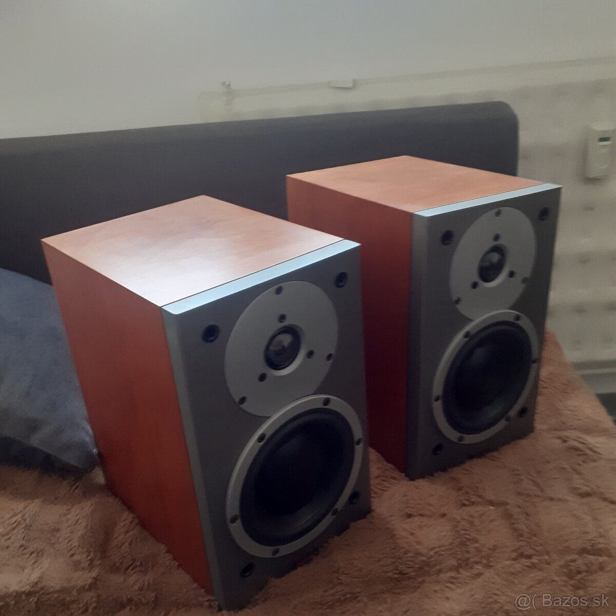 Predám reproduktory Dynaudio Audience-42 na foto