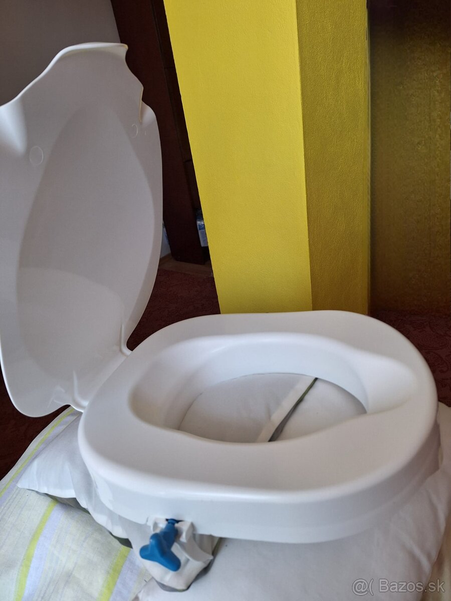 Nadstavec na wc s poklopom