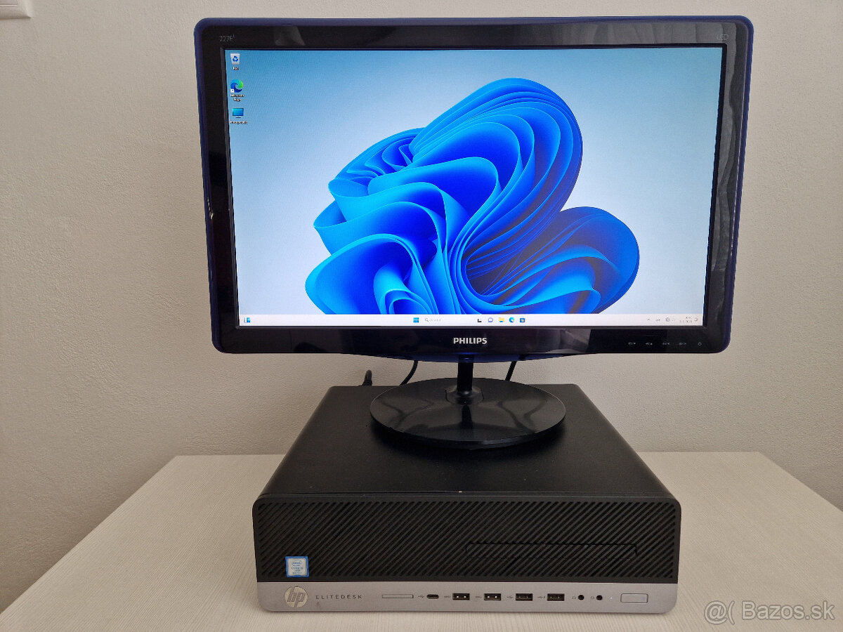 HP EliteDesk 800 G4 + monitor 22"