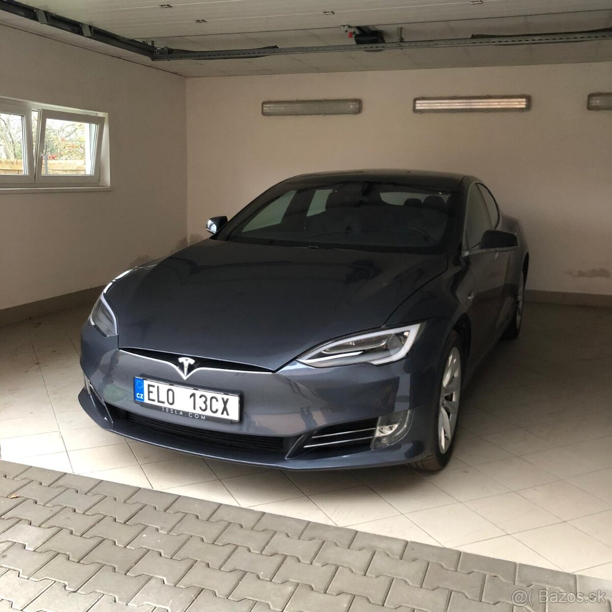 Tesla Model S Long Range