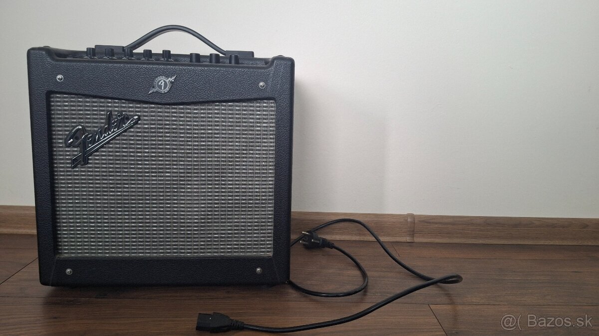 Kombo Fender Mustang 1