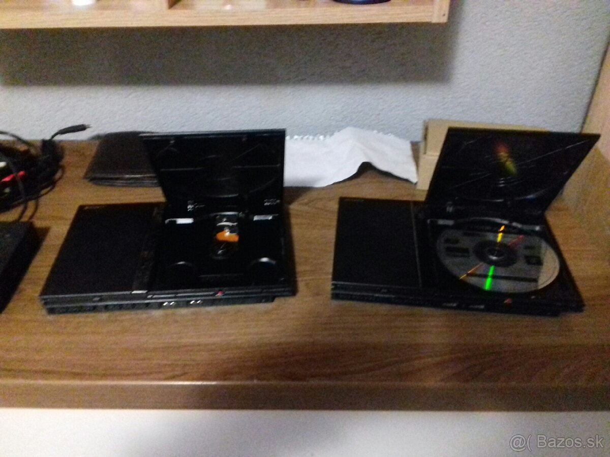 Predám 2x Sony PlayStation 2 Slim