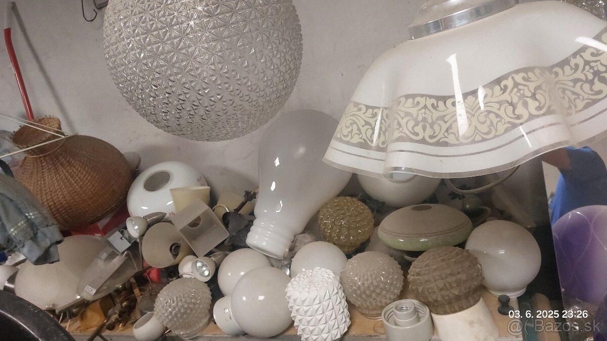 Rozne lustre, tienidla