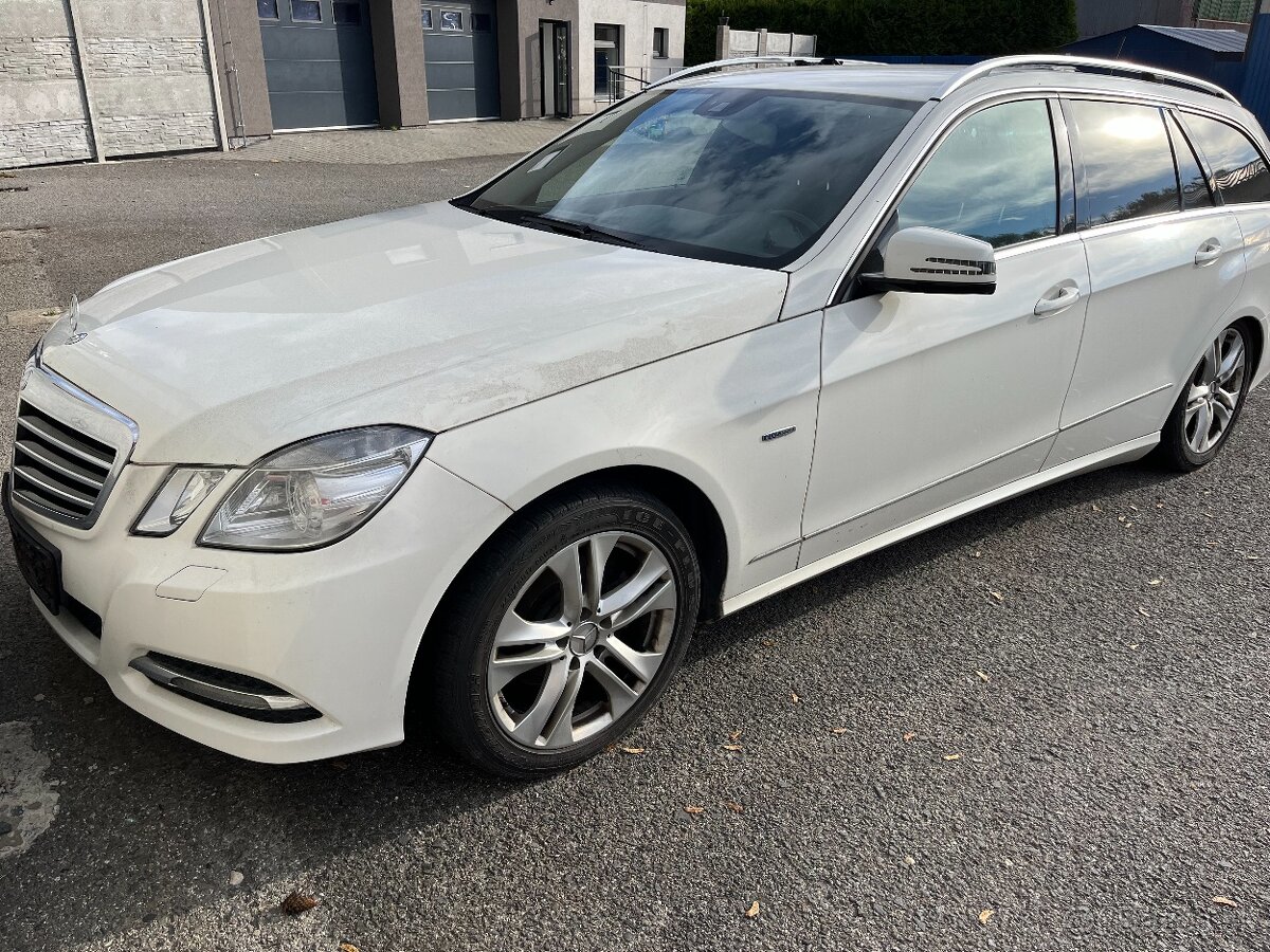 Mercedes-Benz E (W212) diely