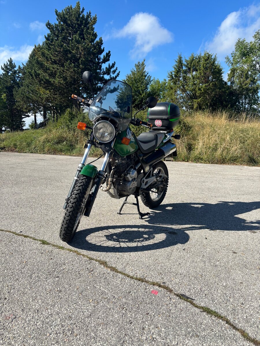 Honda SLR 650