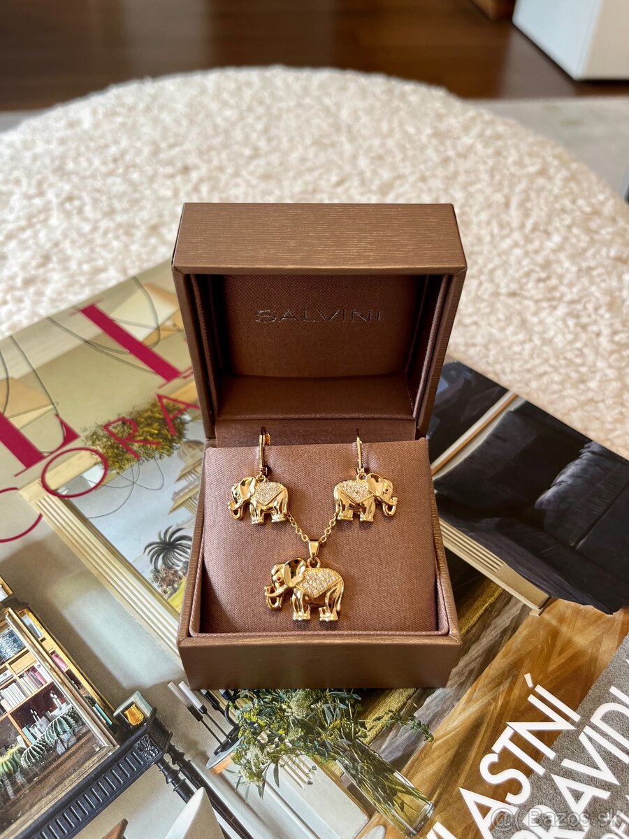 Náušnice + retiazka s príveskom