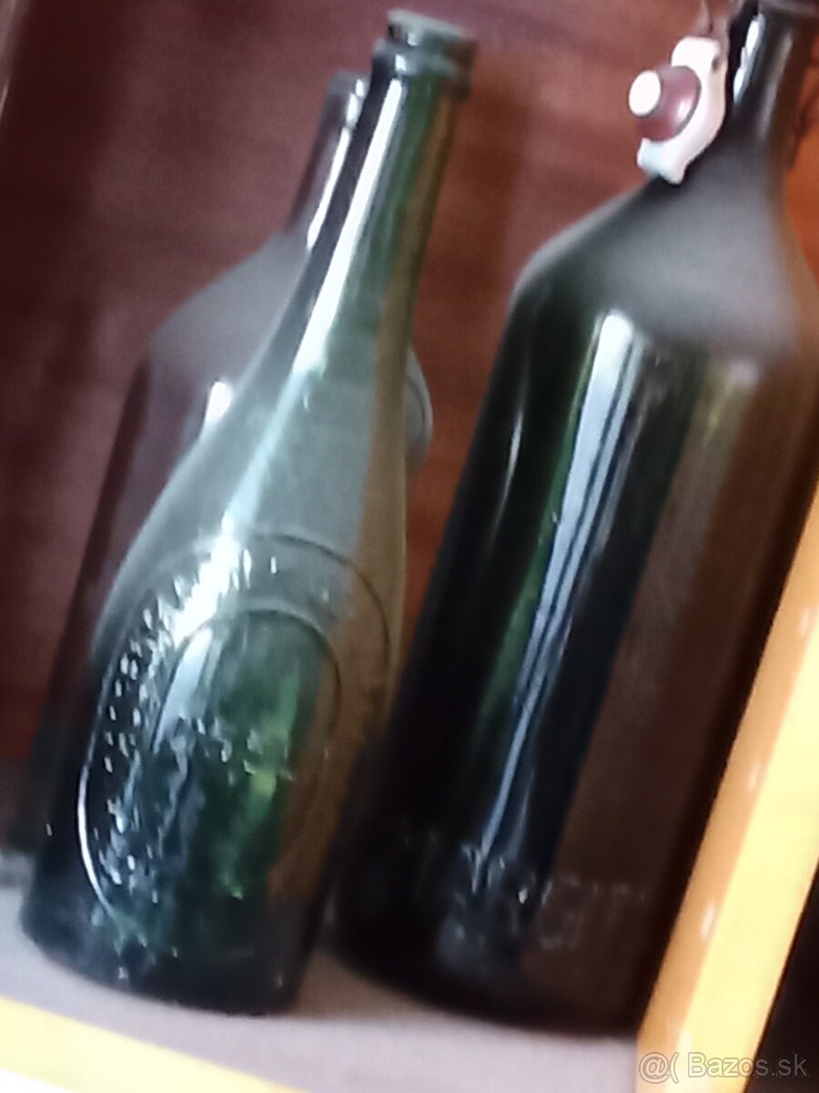 Predám rôzne nádoby, fľaše .keramiku