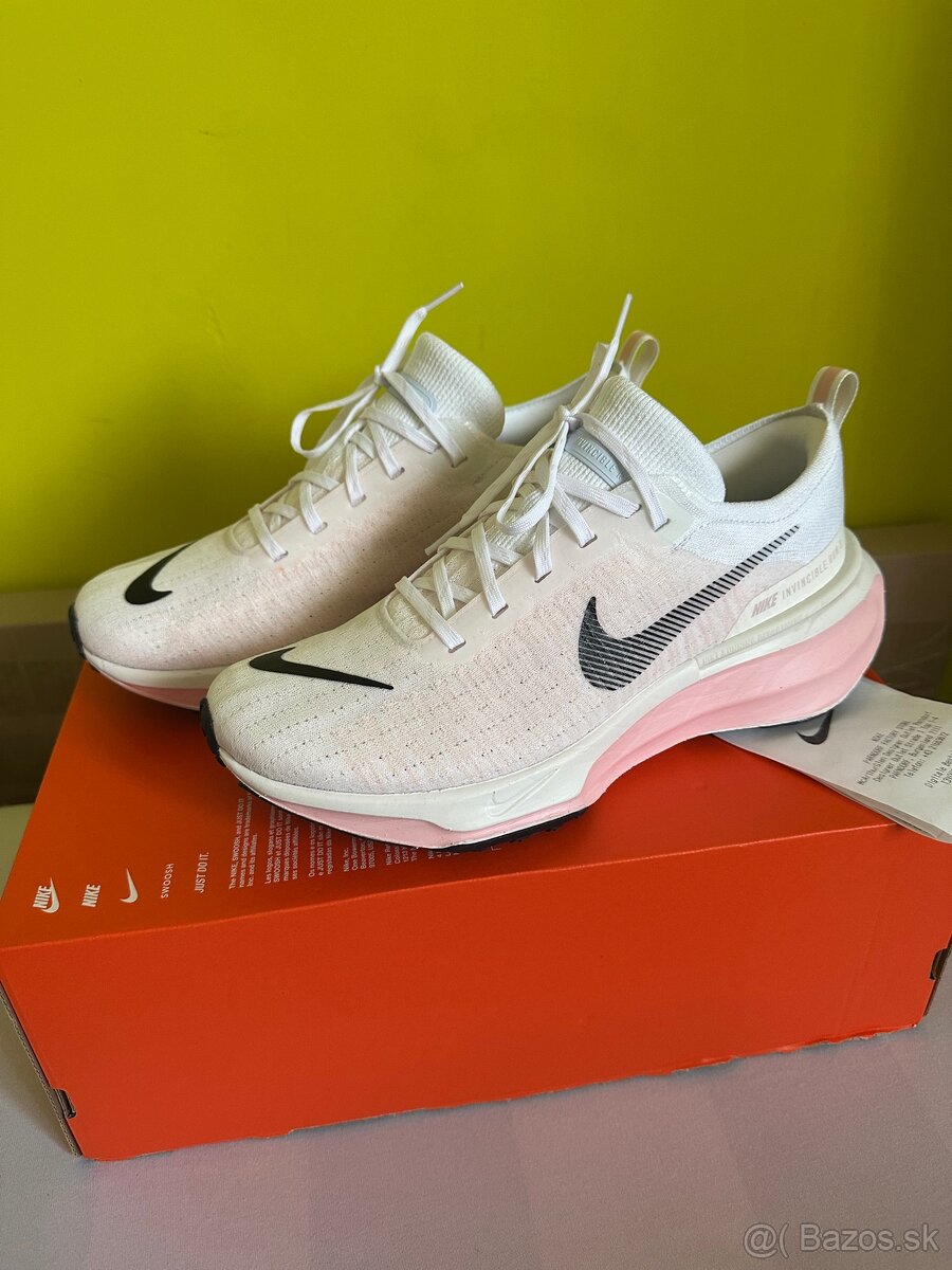 Bezecke tenisky Nike Invincible 3