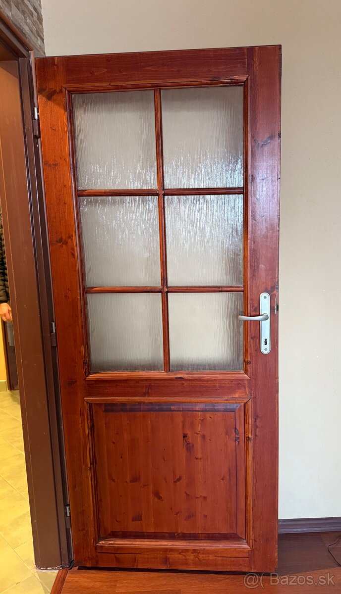 Masívne dvere červený smrek