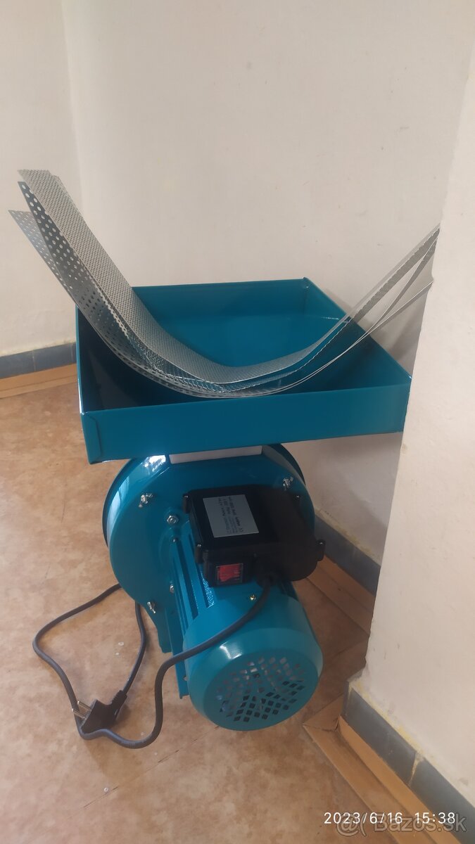 Šrotovník na obilie