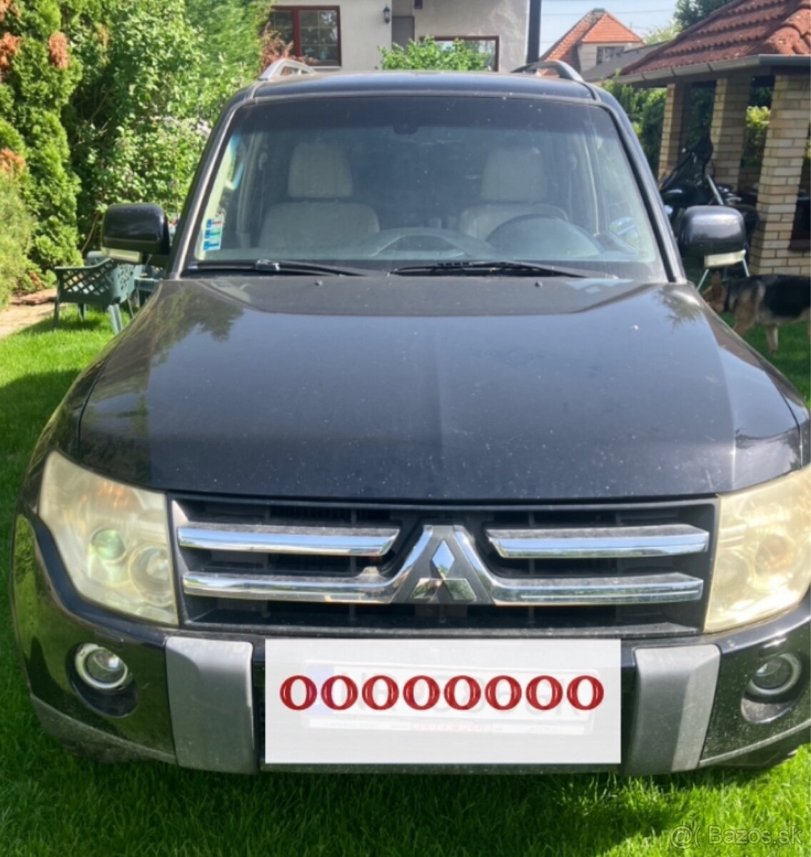 Predám Mitsubishi Pajero IV 3,2 DID AT Full