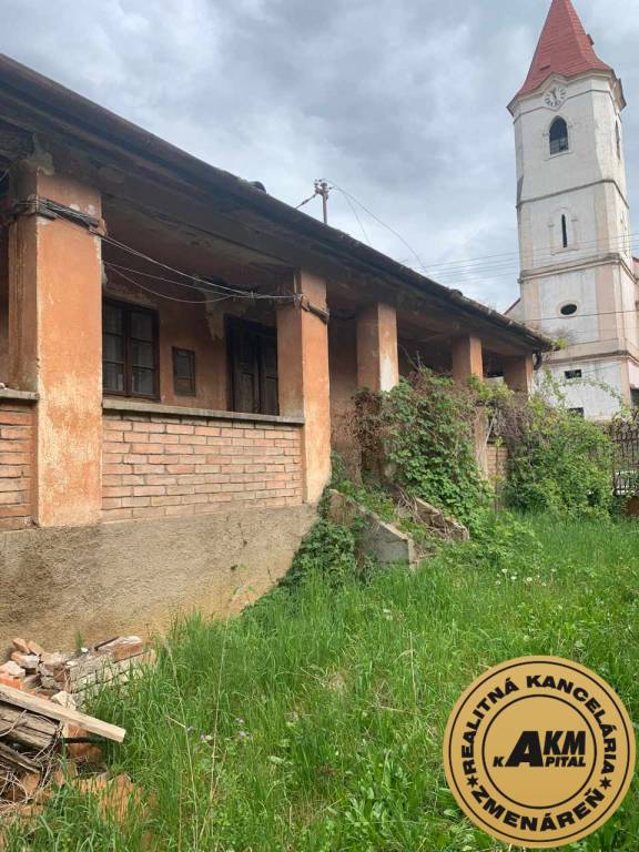 Rodinný dom na predaj s pozemkom 1549 m2, Lovinobaňa