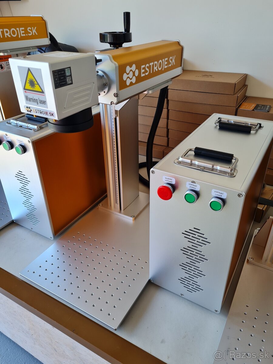 Fiber laser 20W, 30 W a 50W na popis súčiastok kovu plastu