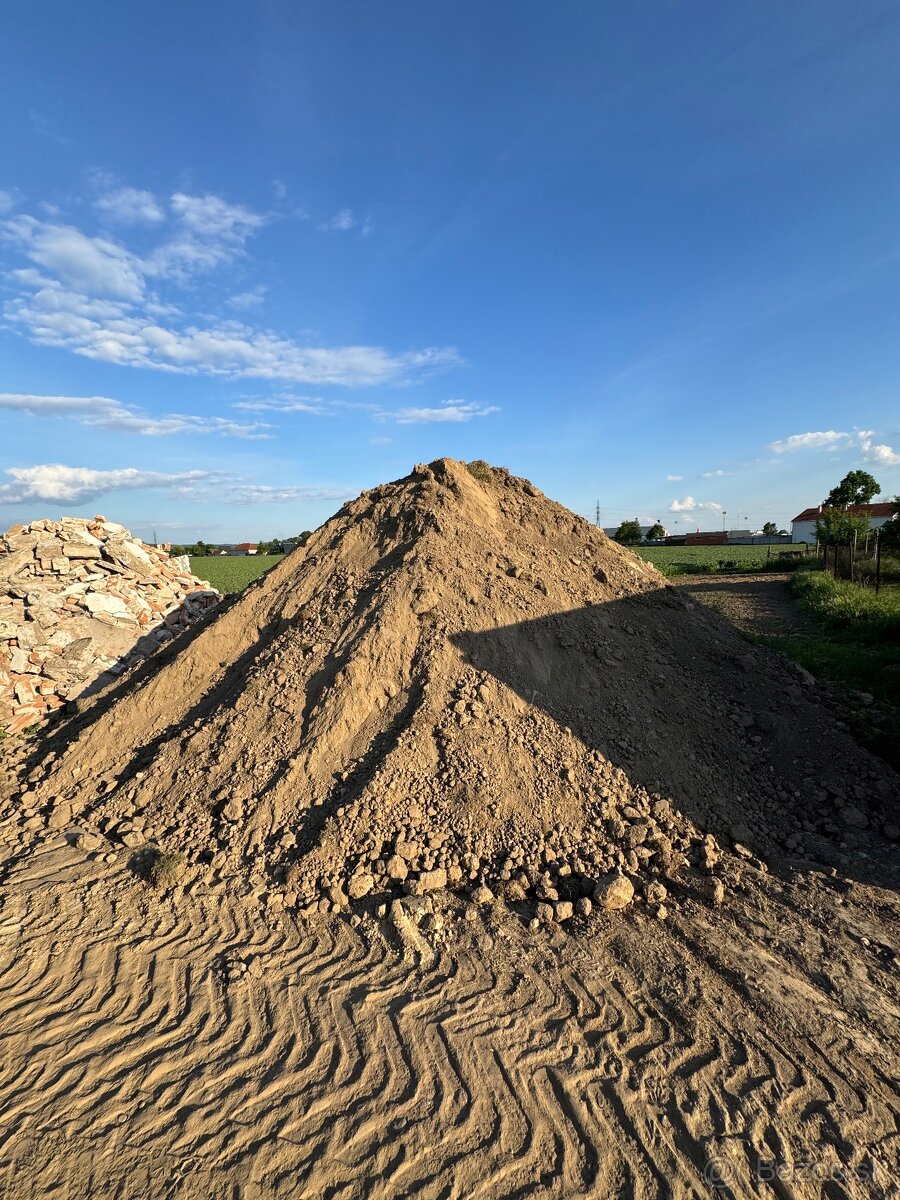 Výkopová zemina