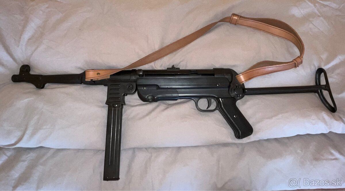 MP40 - replika