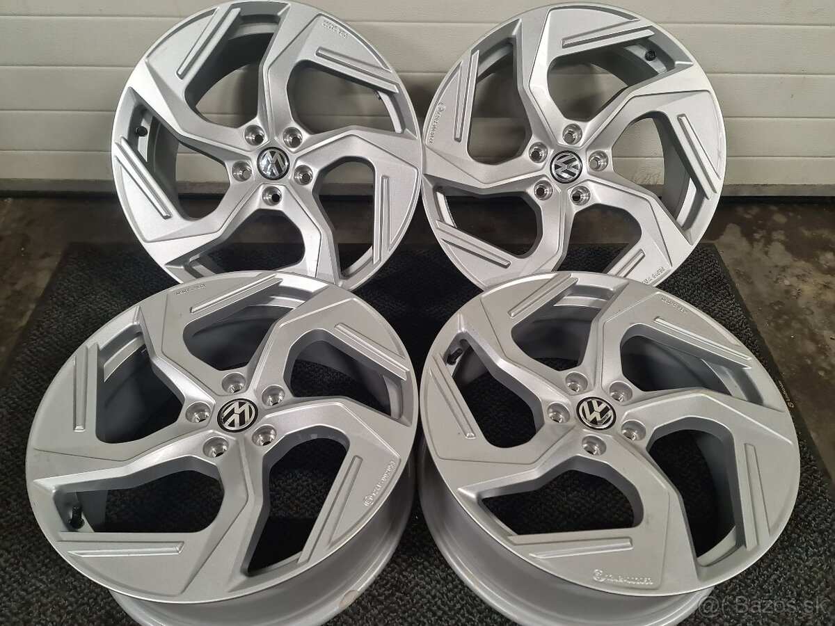 5X112 R19 8,0J ET45 BORBET - ALU DISKY