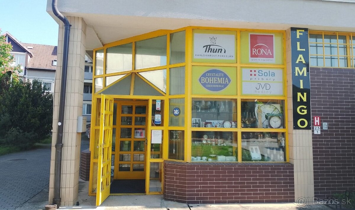 🏢 Obchodný priestor na prenájom – Malé námestie, Malacky