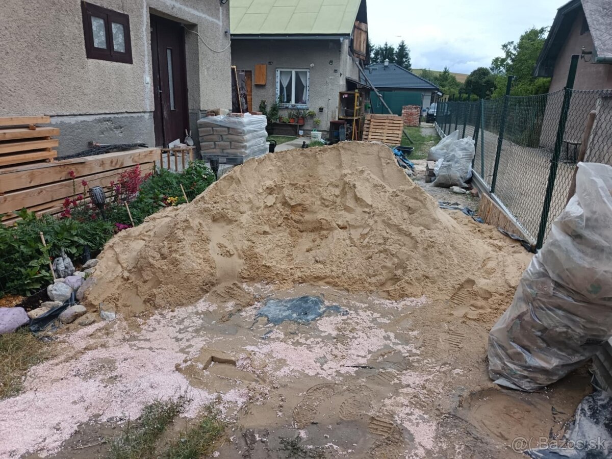 Jemný piesok