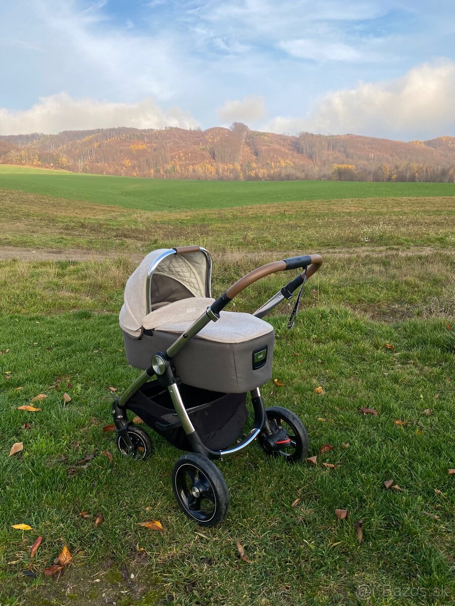 Mamas and Papas Ocarro