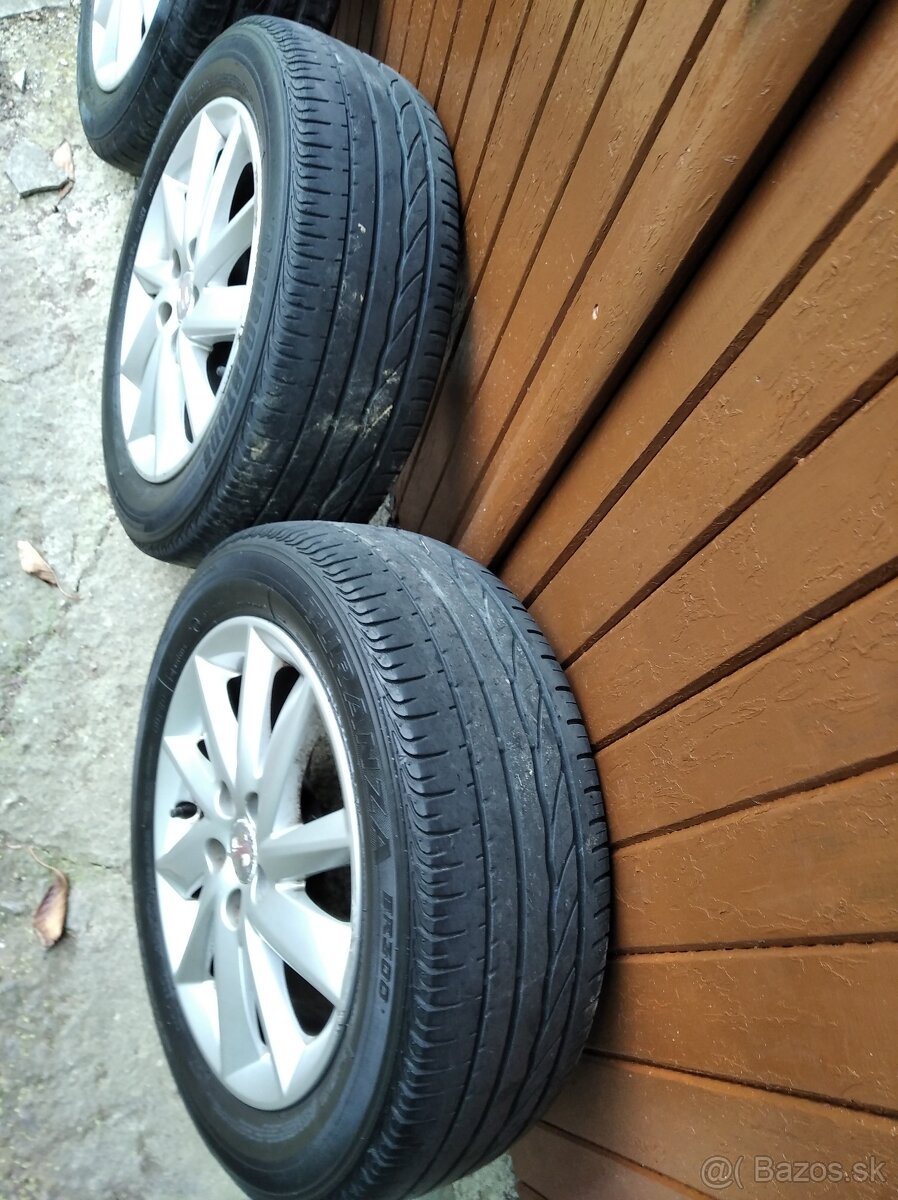 Elektróny 5x100 r15 s letnými pneu