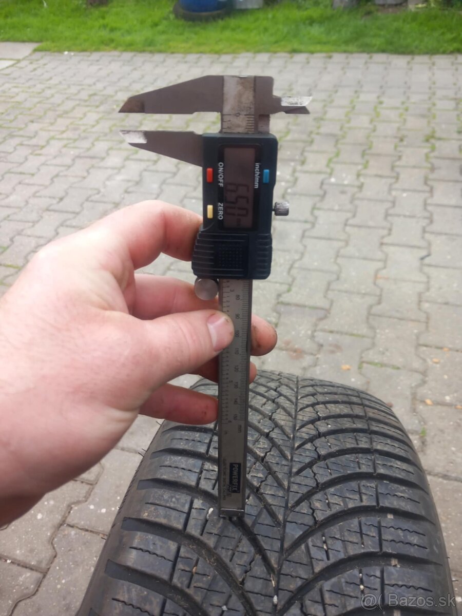 Pneumatiky zimné - GOODYEAR 205/55/R17