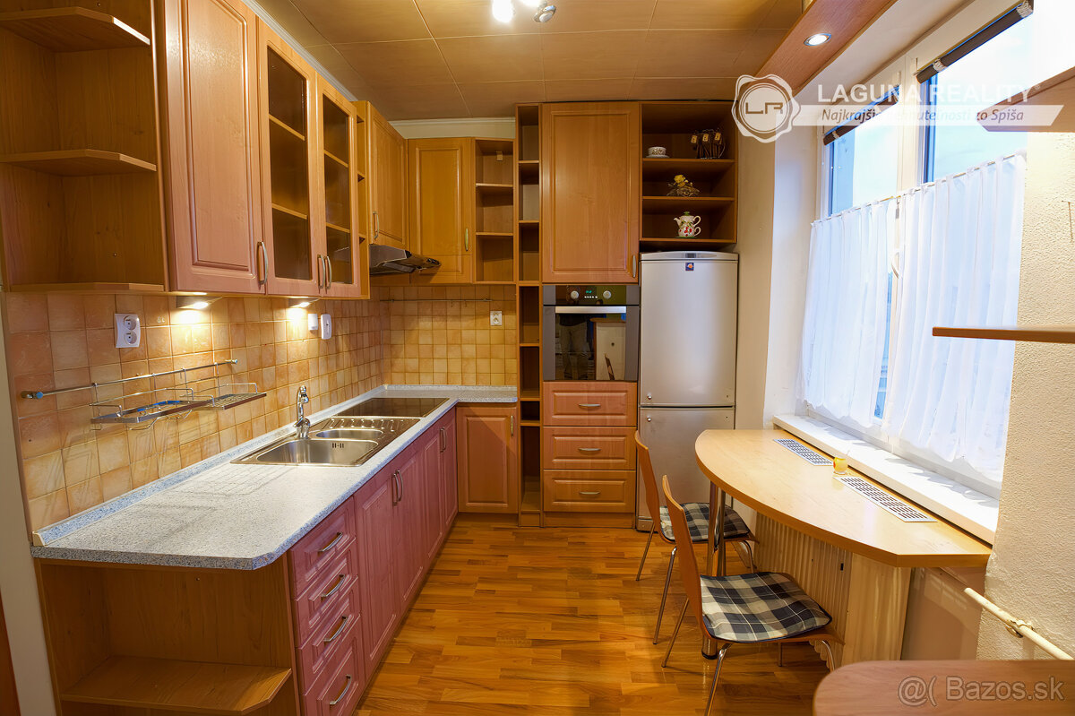 PRENÁJOM Byt 2+1 (52 m2) s dvoma balkónmi v centre Sp. Nová