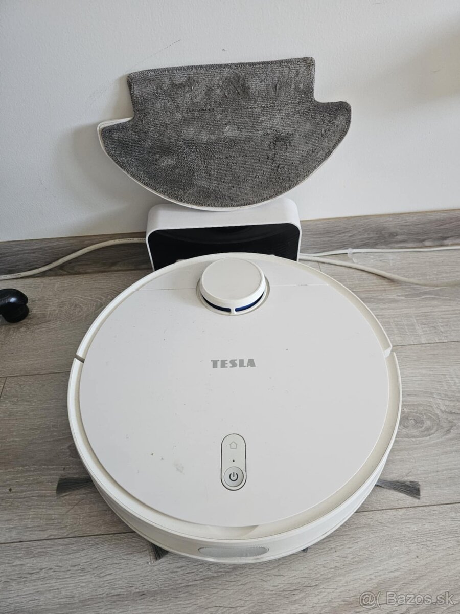 Tesla robosatar IQ500