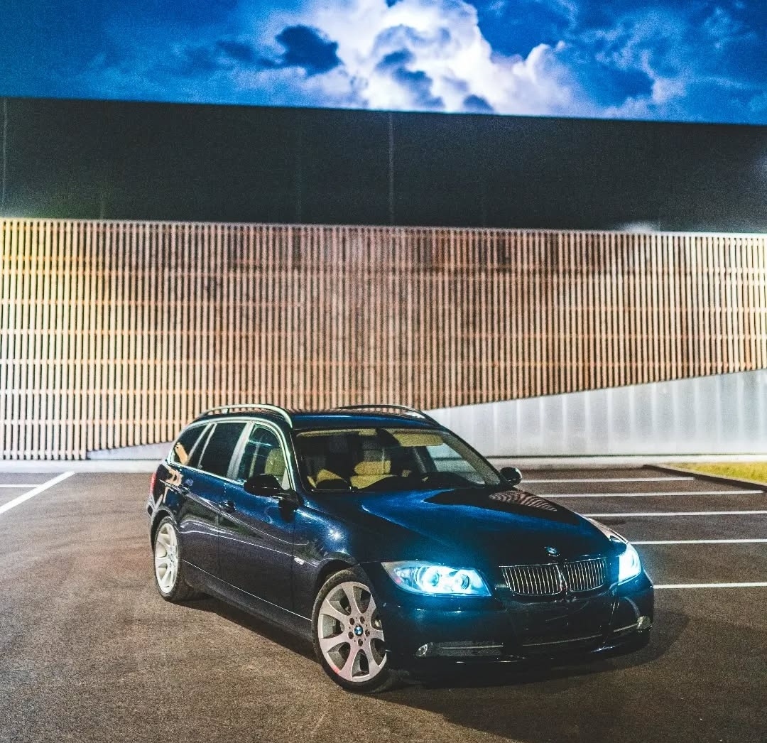 BMW 325i E91 (nepojazdné)