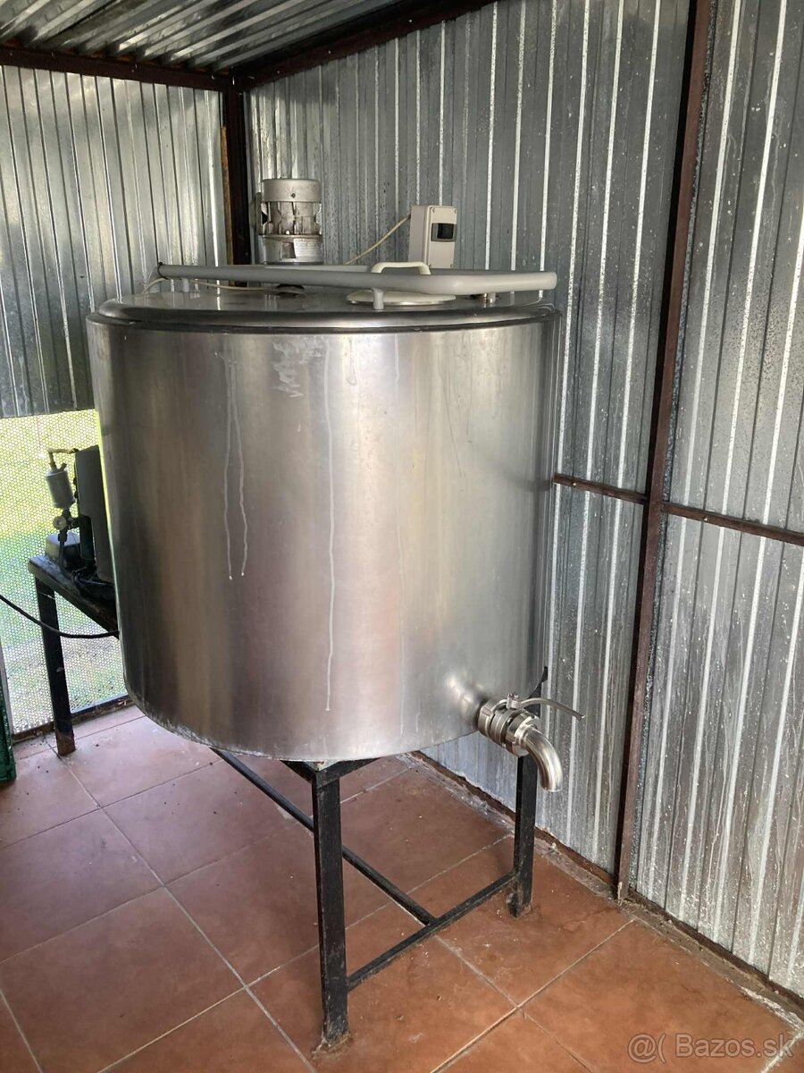 Chladiaci tank na mlieko