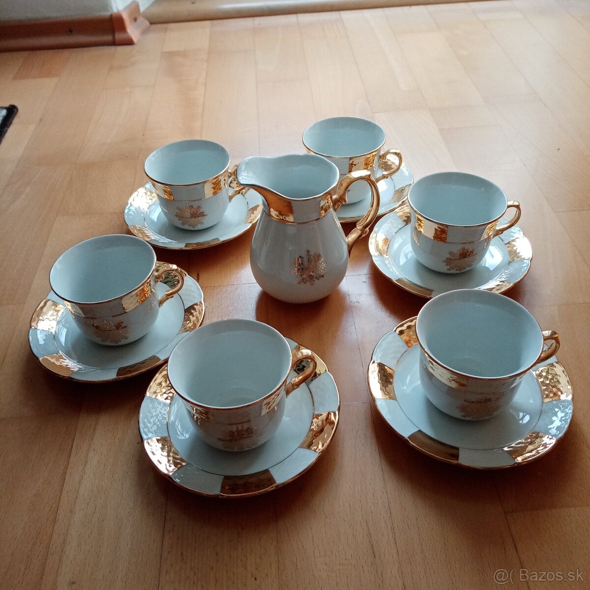 šálky s podšálkami a mliečnikThun Natalie