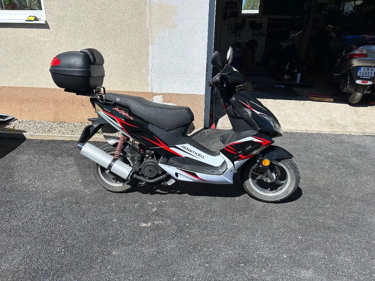 Skúter ADAMOTO 125