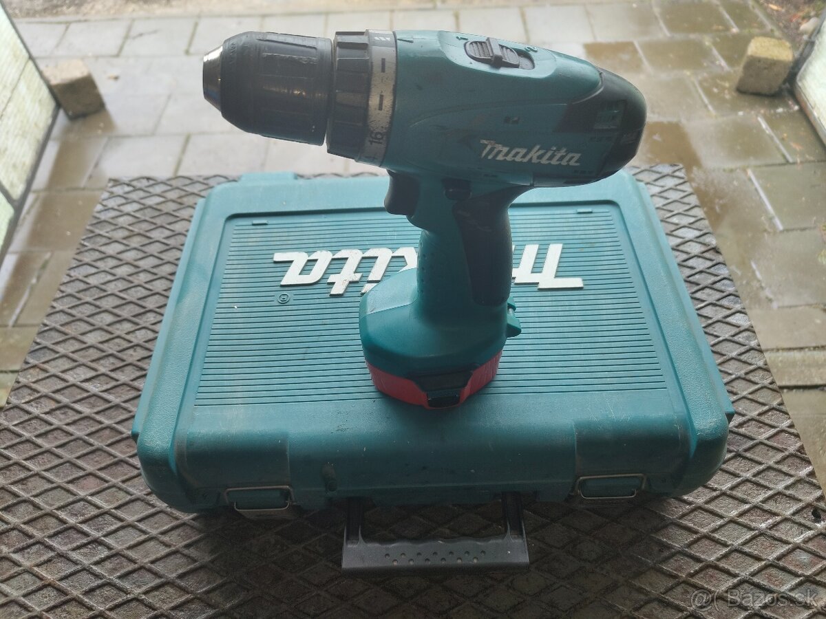 Predám akumulátorovú vŕtačku Makita 6281D