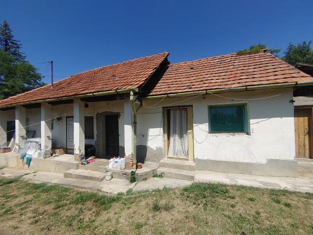 Felsőtelekes - 1h od KE vidiecky domček s gánkom a pivnicou