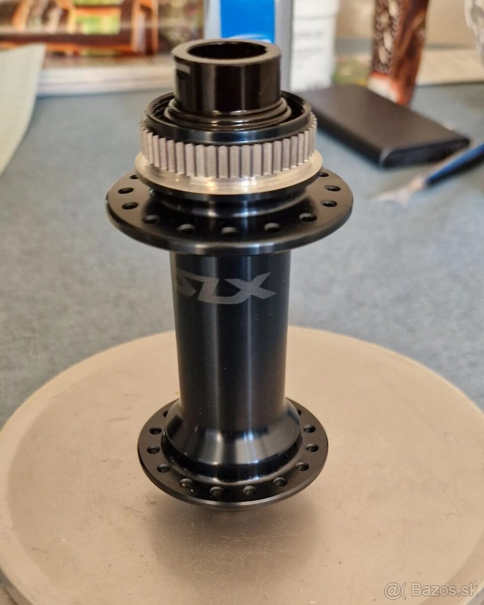 Shimano SLX Hb-M7110 predný náboj, 110x15 mm, 32 dier, Cente