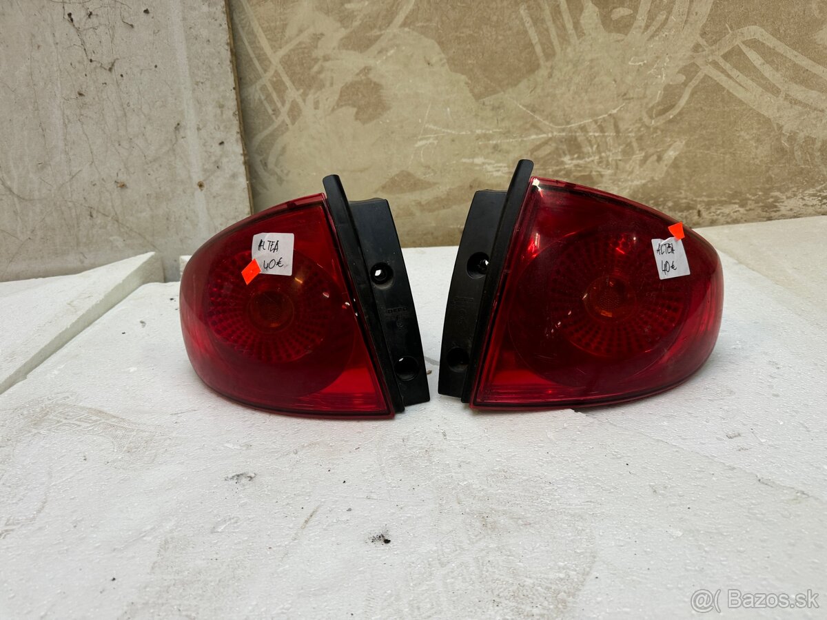 Seat altea zadne svetla