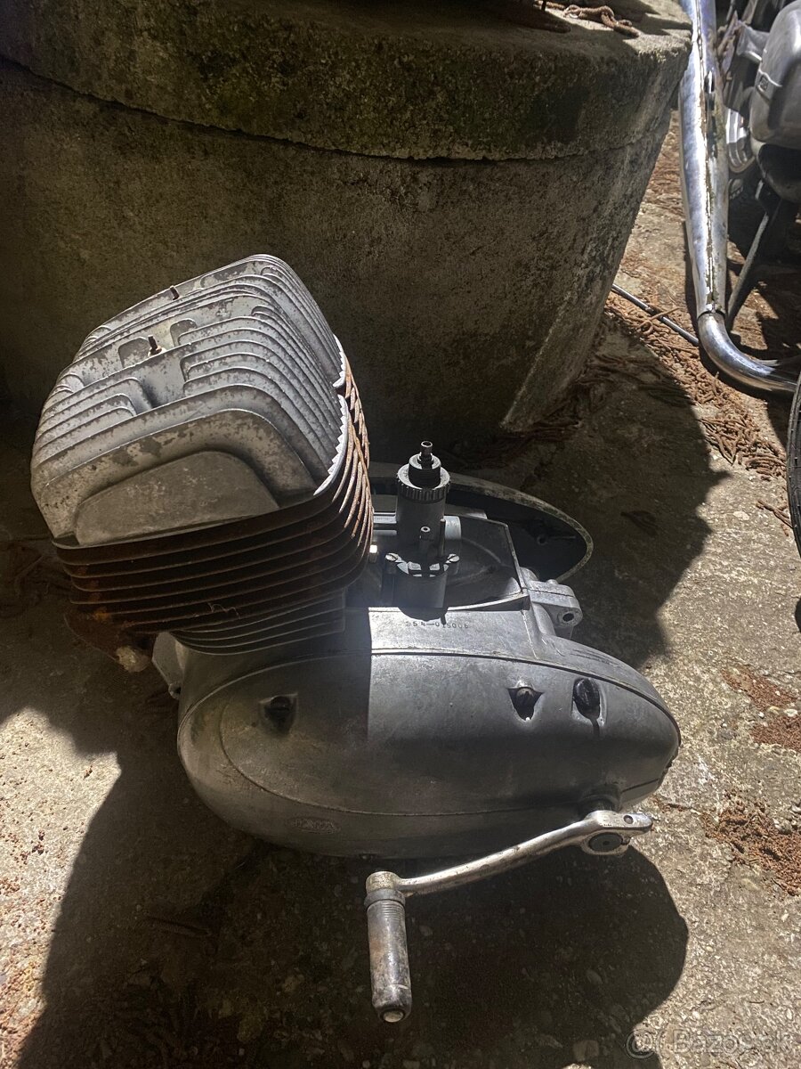 Predam motor Jawa 350 / 362 Californian