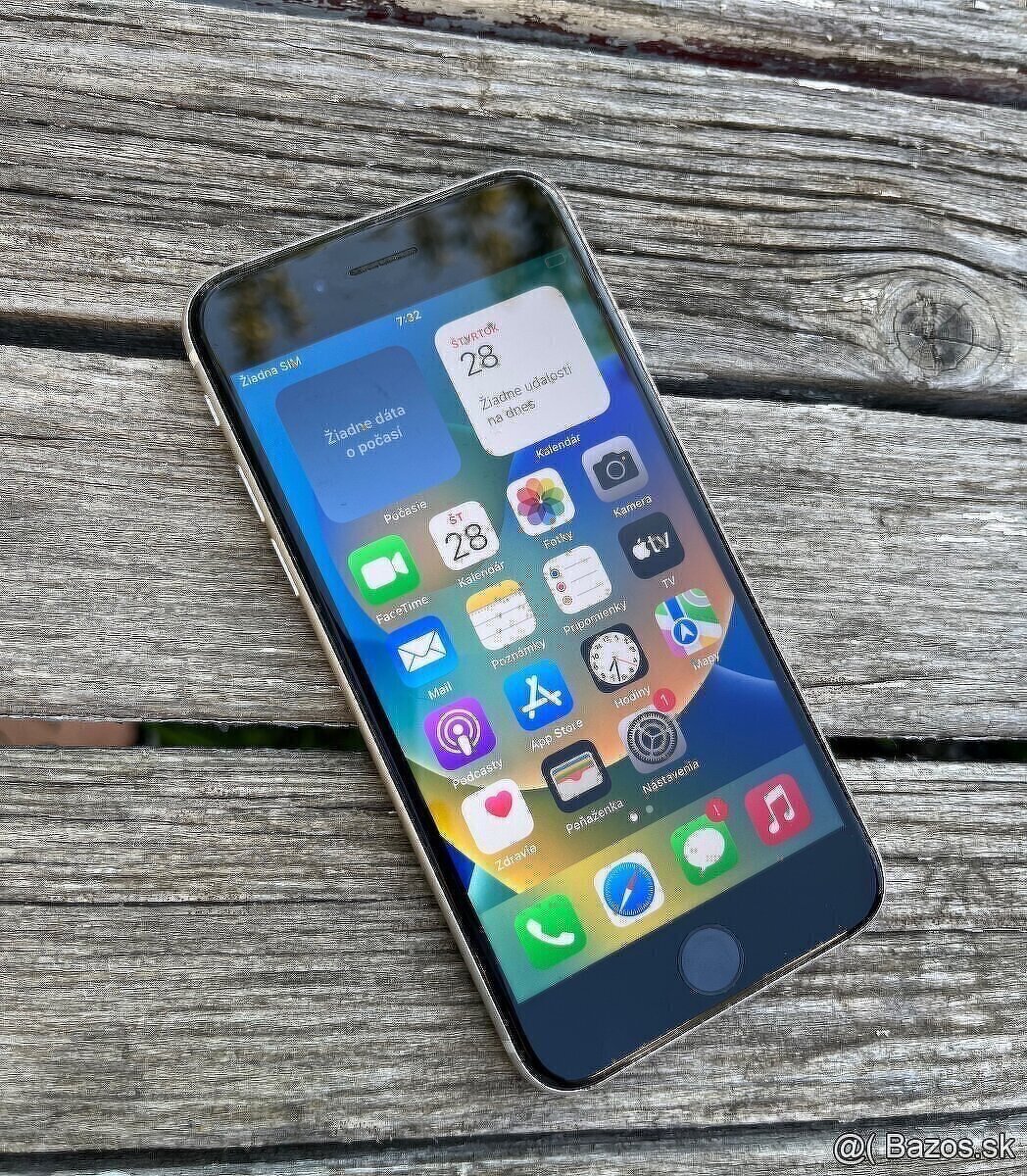 TOP STAV 100% Baterka Predam SE 2022 64GB