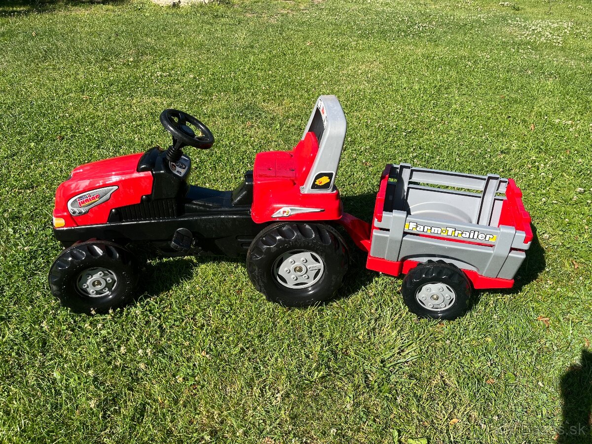Detský šľapaci traktor s vlečkou